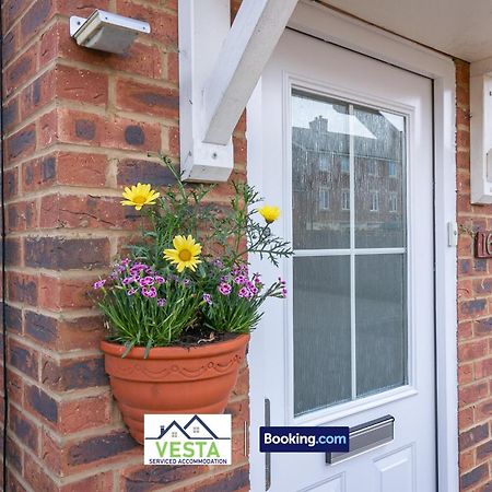 Three Bedroom Apartment By Vesta Serviced Accommodation & Short Lets Hatfield With Free Parking Exteriér fotografie