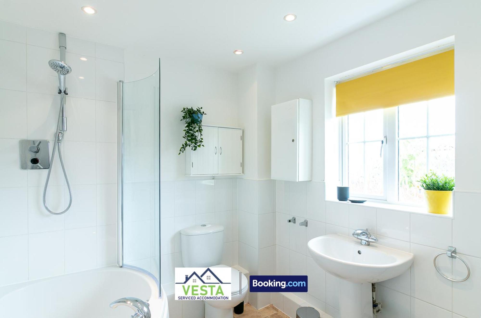 Three Bedroom Apartment By Vesta Serviced Accommodation & Short Lets Hatfield With Free Parking Exteriér fotografie